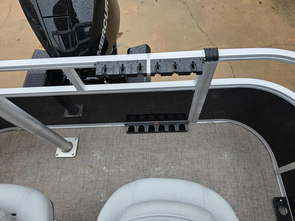 Used 2023 Ranger RP 223 FC Tritoon