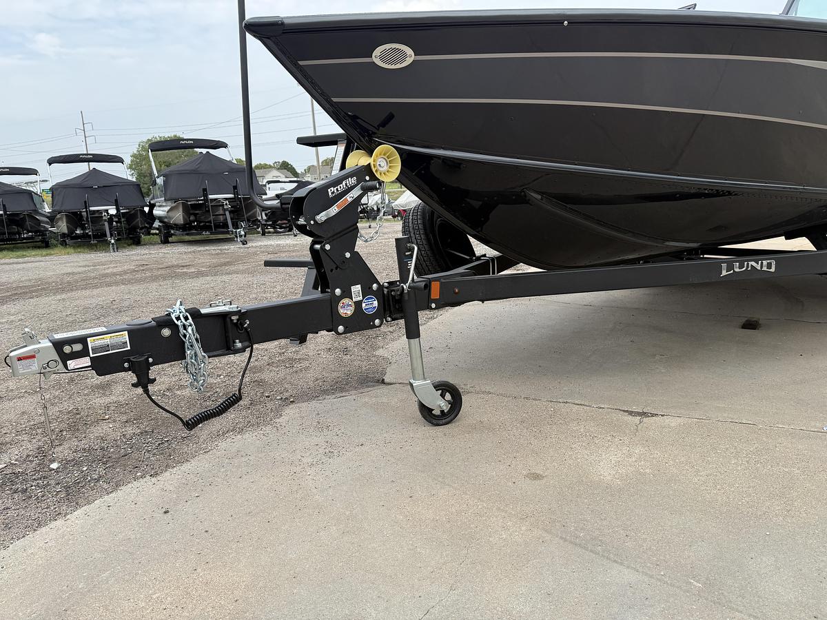 2027 Lund 2075 Impact XS Sport