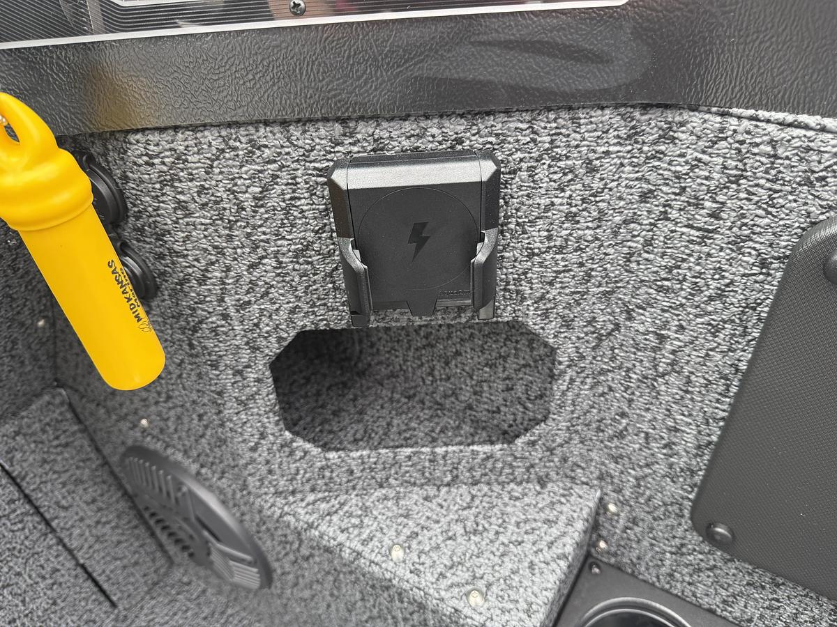 2027 Lund 2075 Impact XS Sport