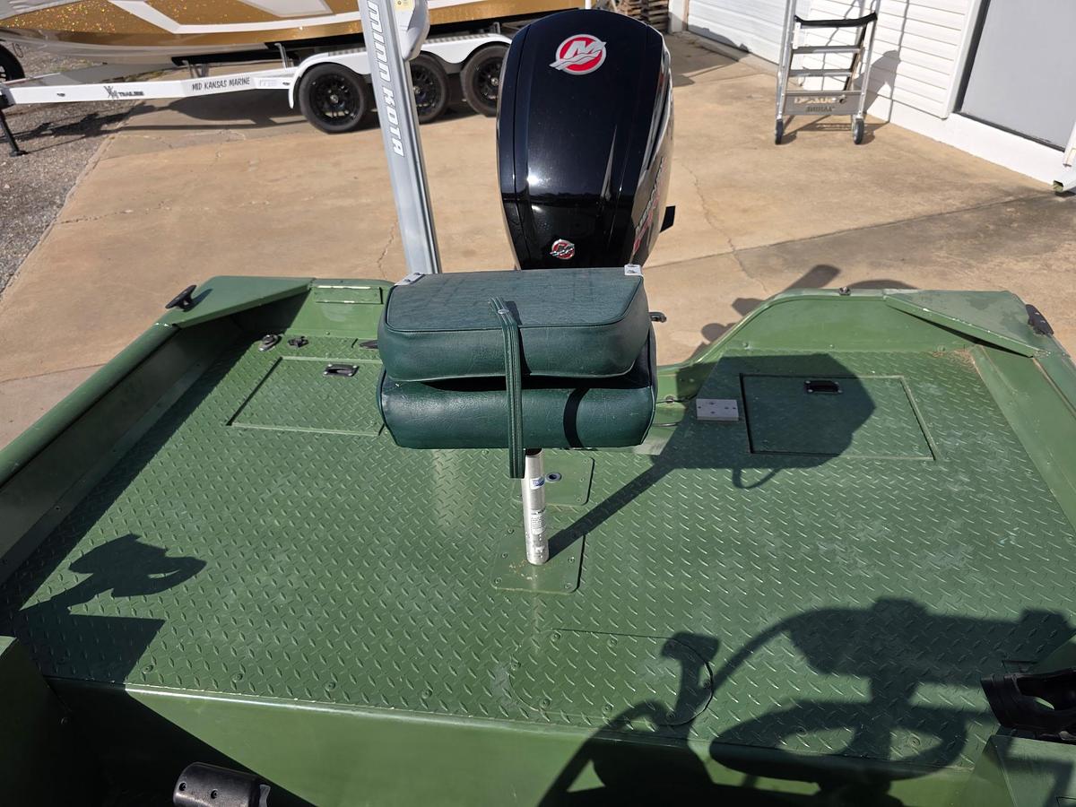 Used 2003 Lowe Roughneck