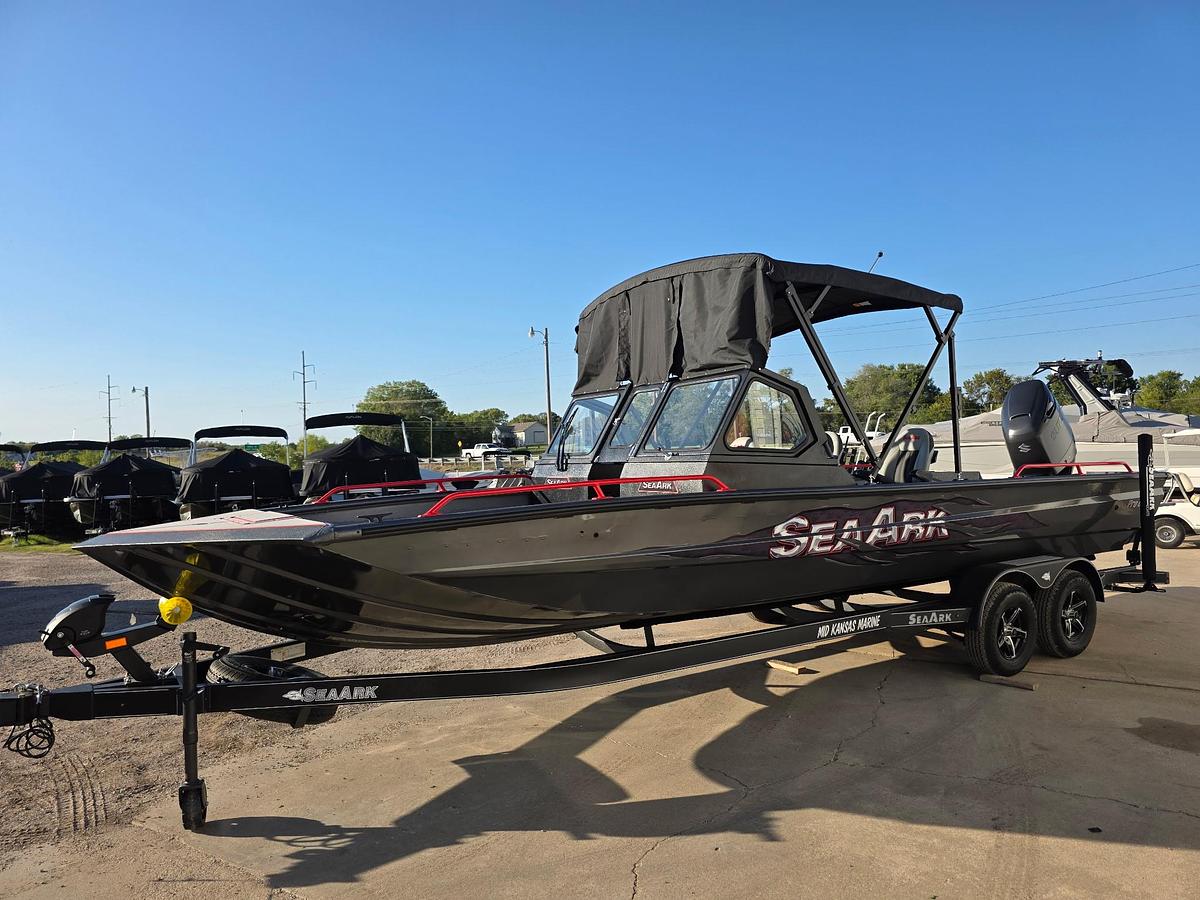 2027 SeaArk Proguide