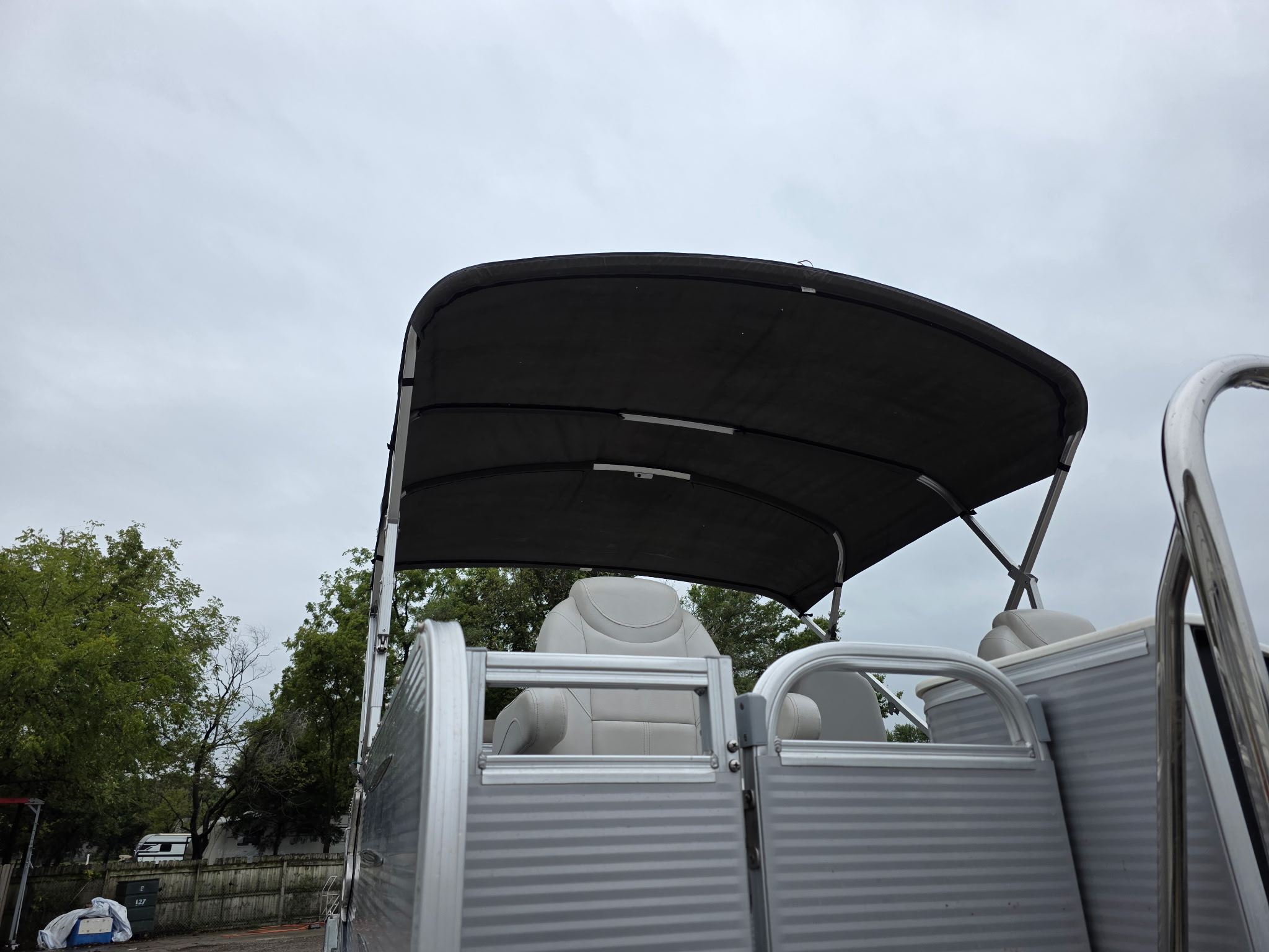 Used 2019 Avalon 2385 Catalina Rear Fish