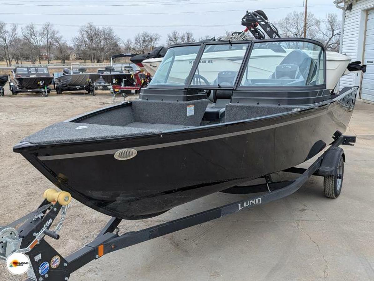 2025 Lund 1650 Angler Sport