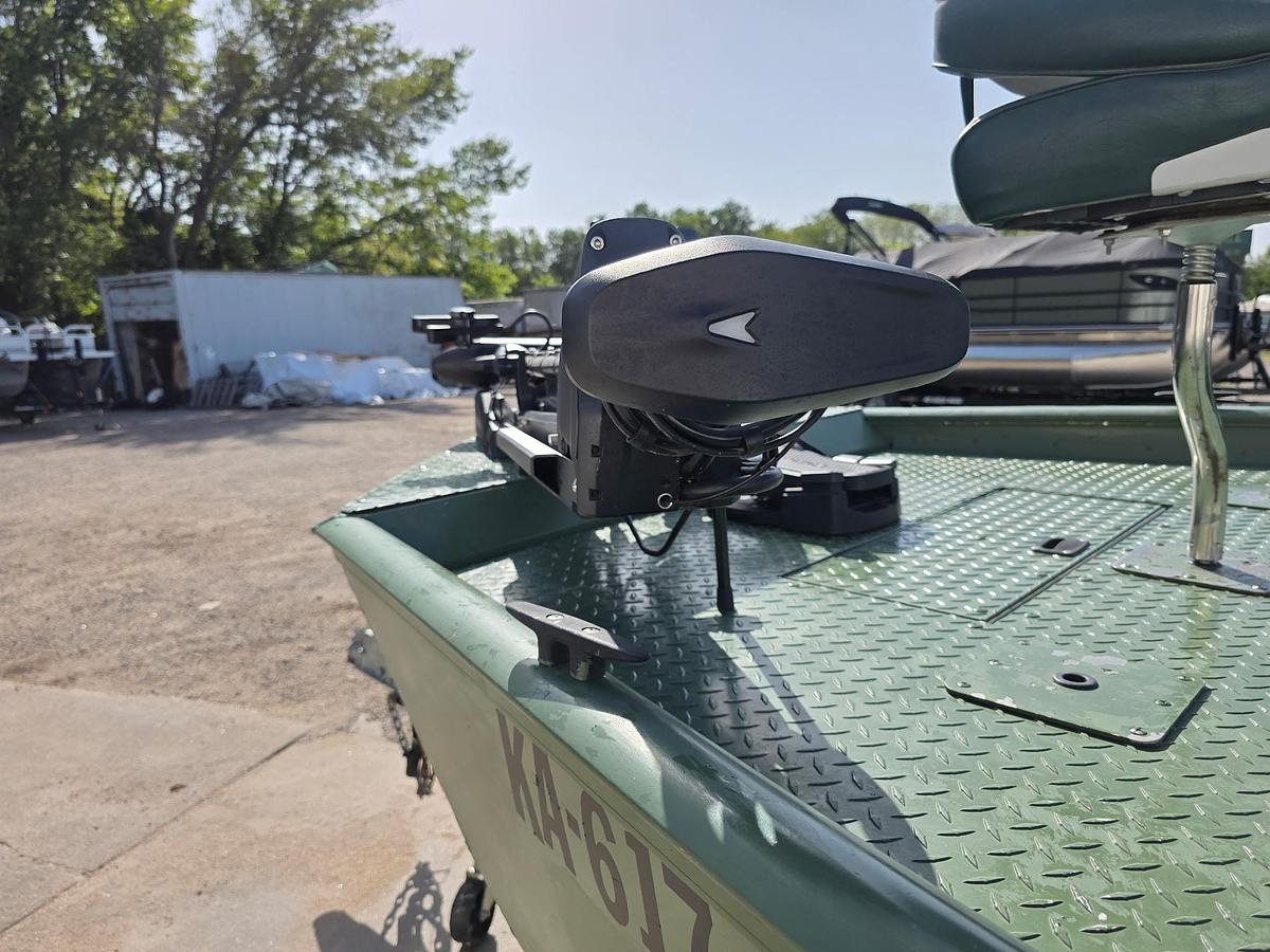 Used 2003 Lowe Roughneck