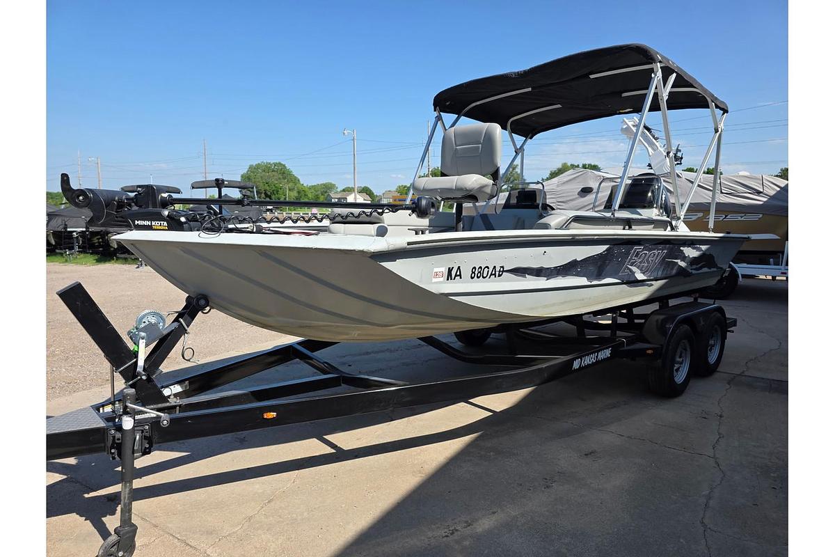 Used 2022 SeaArk Easy 200