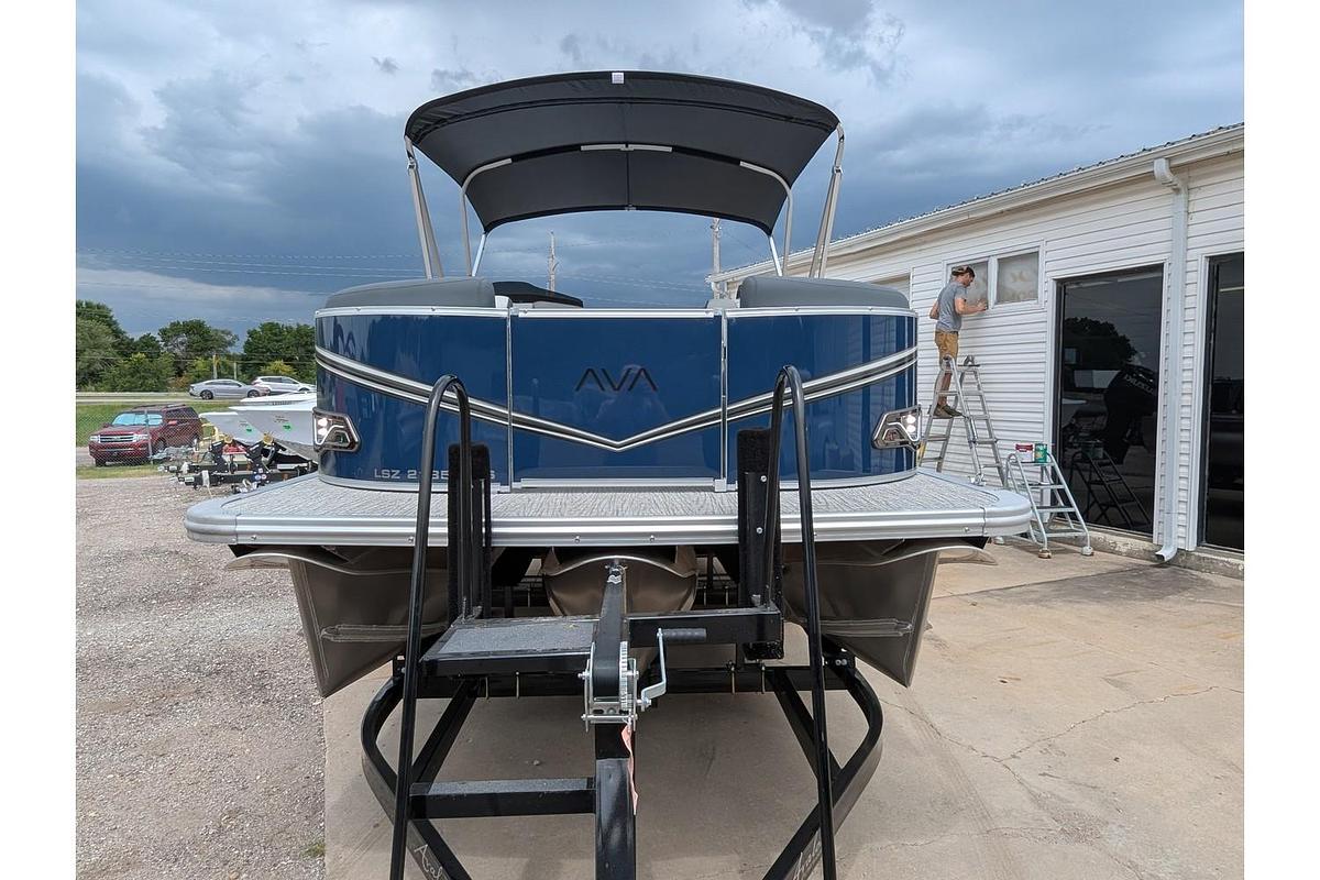 2026 Avalon 2185 LSZ Quad Lounger Shift