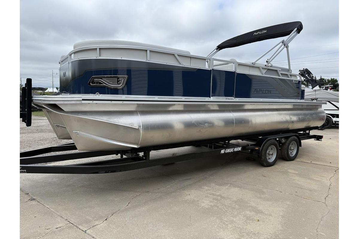 2026 Avalon 2385 Venture 85 Cruise Rear Bench