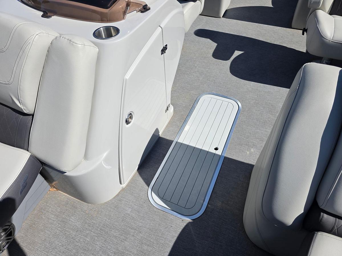 Used 2021 Starcraft SLS 3 Tritoon
