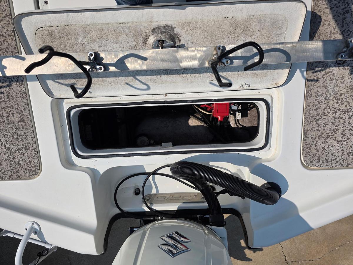 Used 2019 Epic Boats 22 Bay