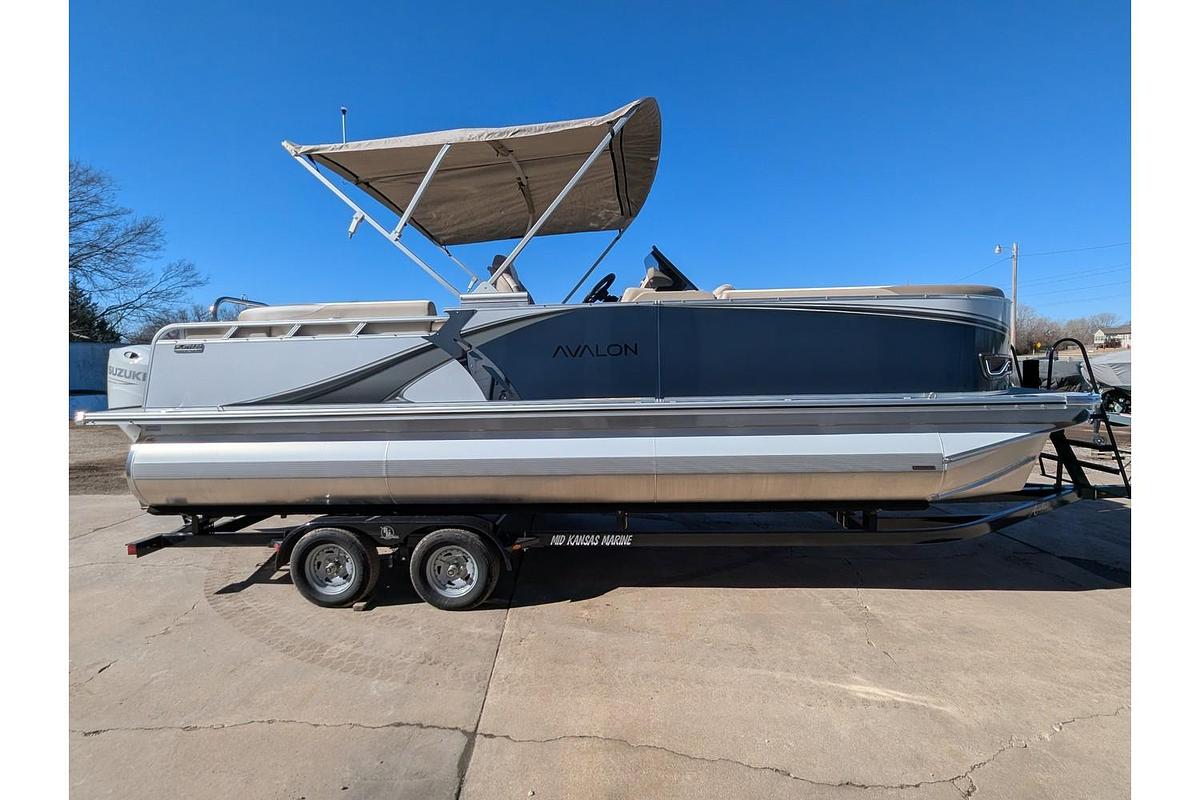2026 Avalon 2385 LSZ Elite Windshield