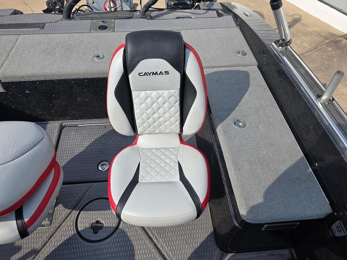 Used 2023 Caymas DV 22