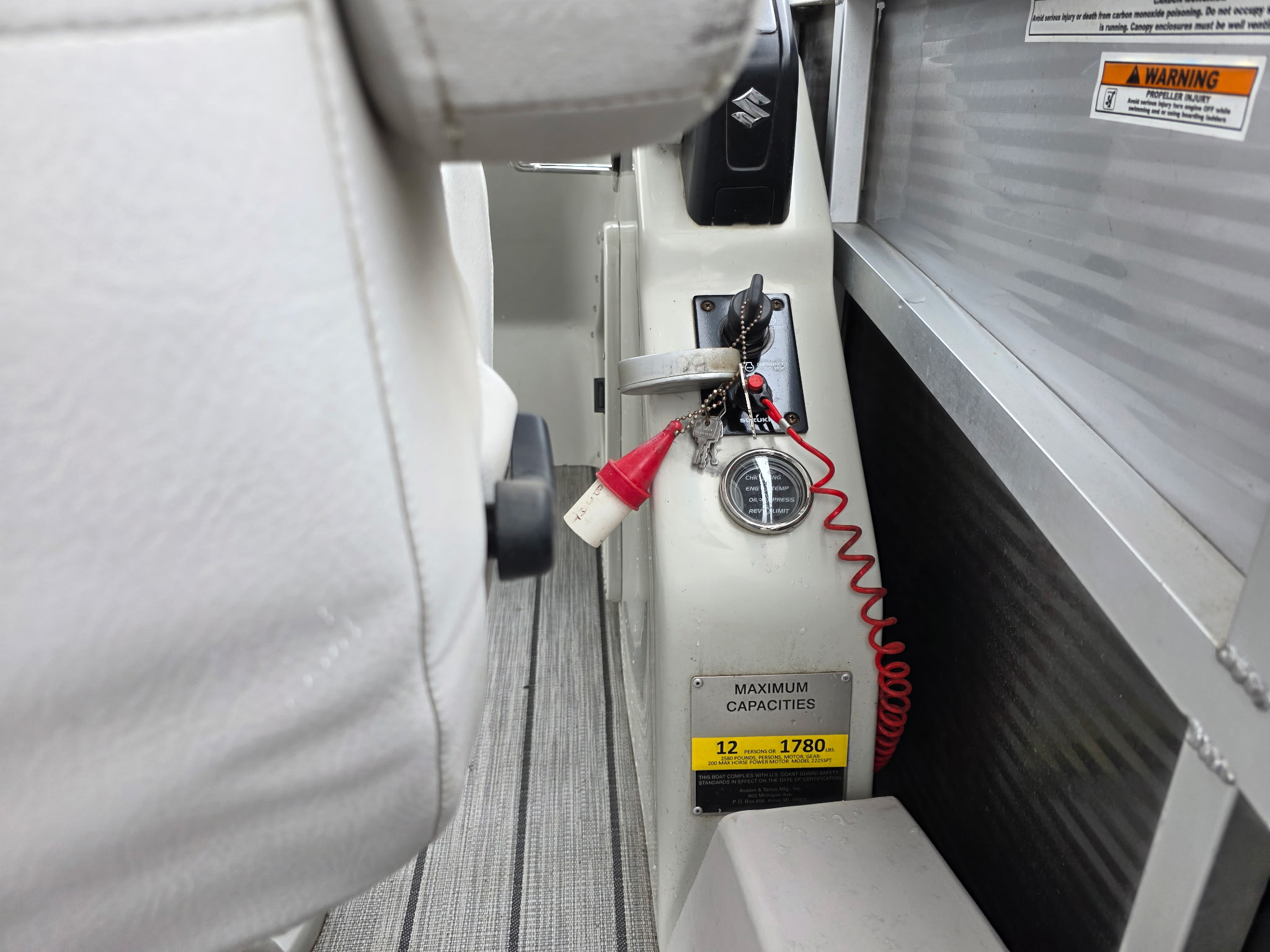 Used 2019 Avalon 2385 Catalina Rear Fish