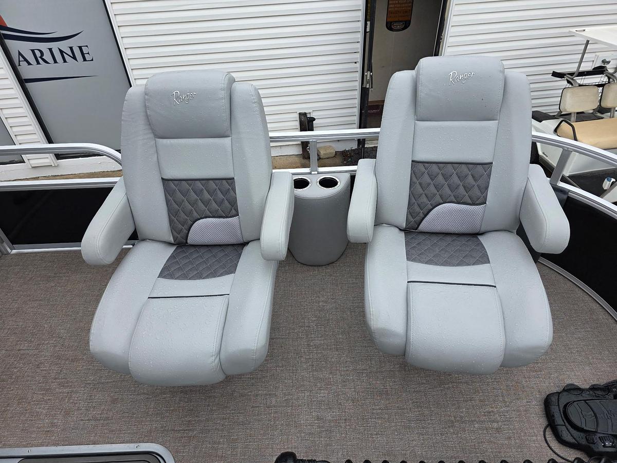 Used 2023 Ranger RP 223 FC Tritoon