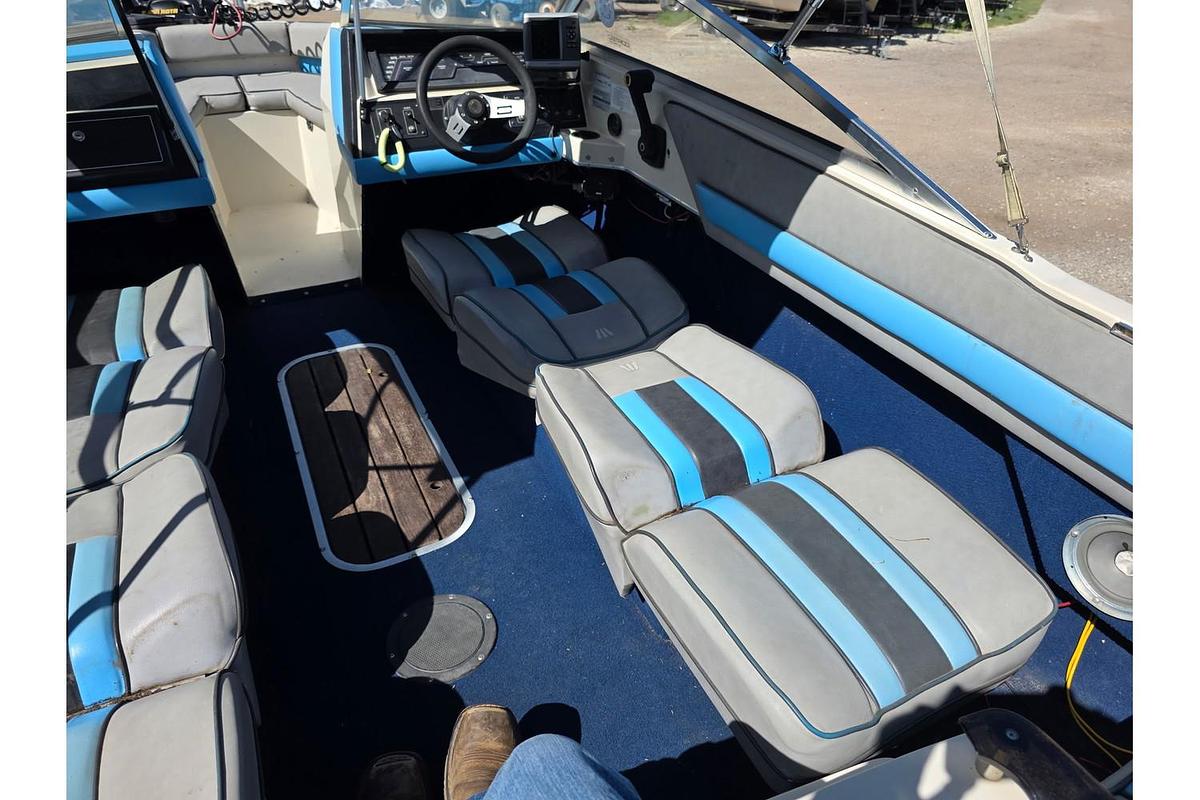 Used 1987 Wellcraft 180 Classic