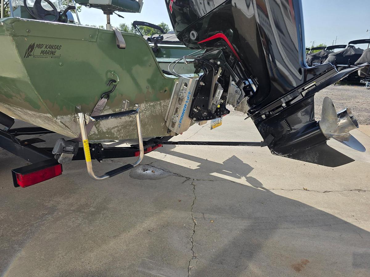 Used 2003 Lowe Roughneck