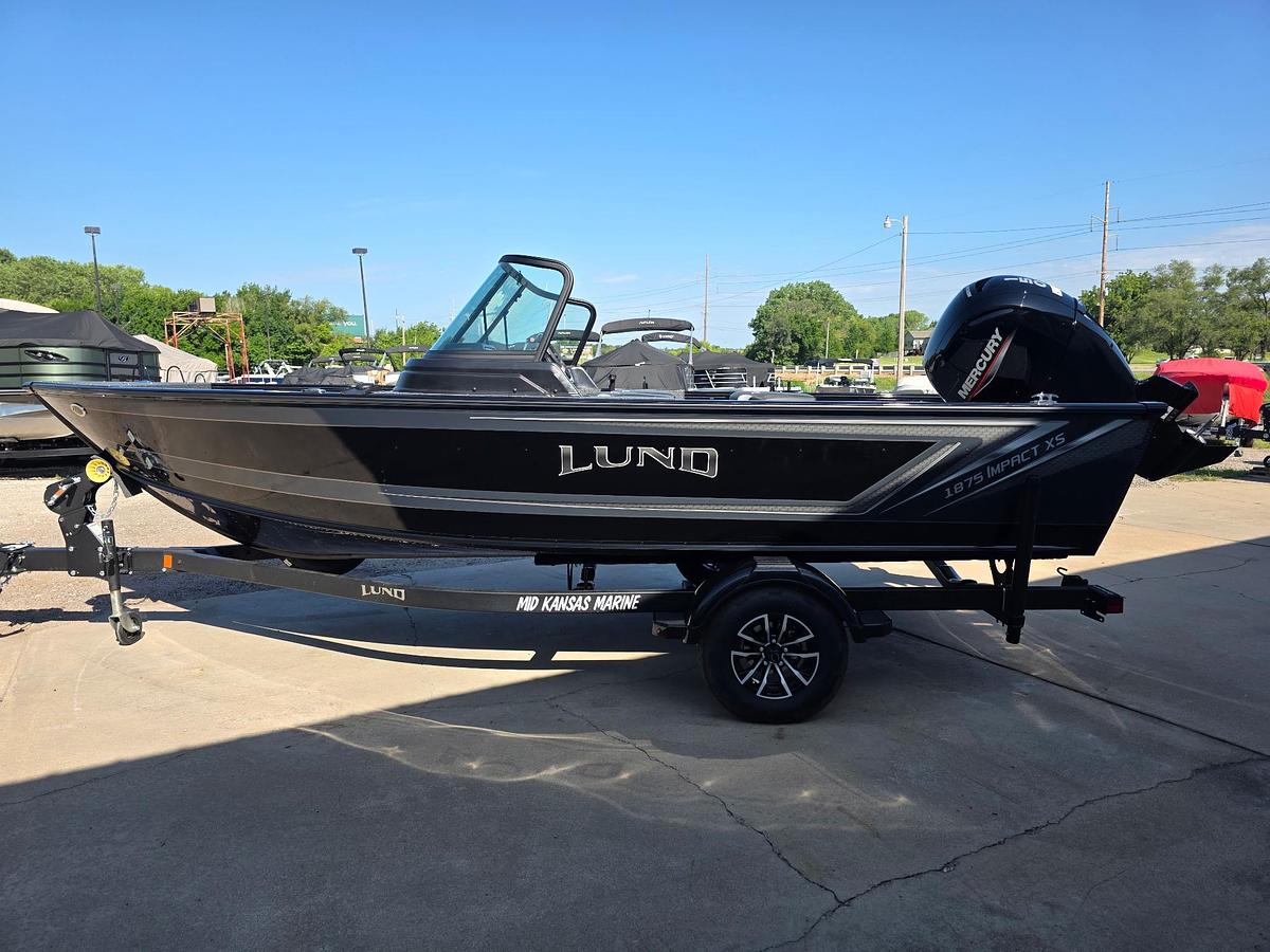 2027 Lund 1875 Impact XS Sport