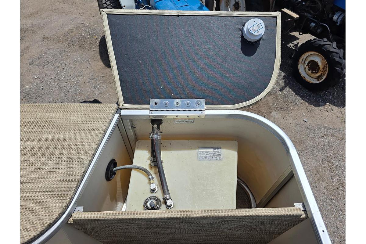 Used 2005 Godfrey Sweetwater 2286 Tuscany Cruise & Fish