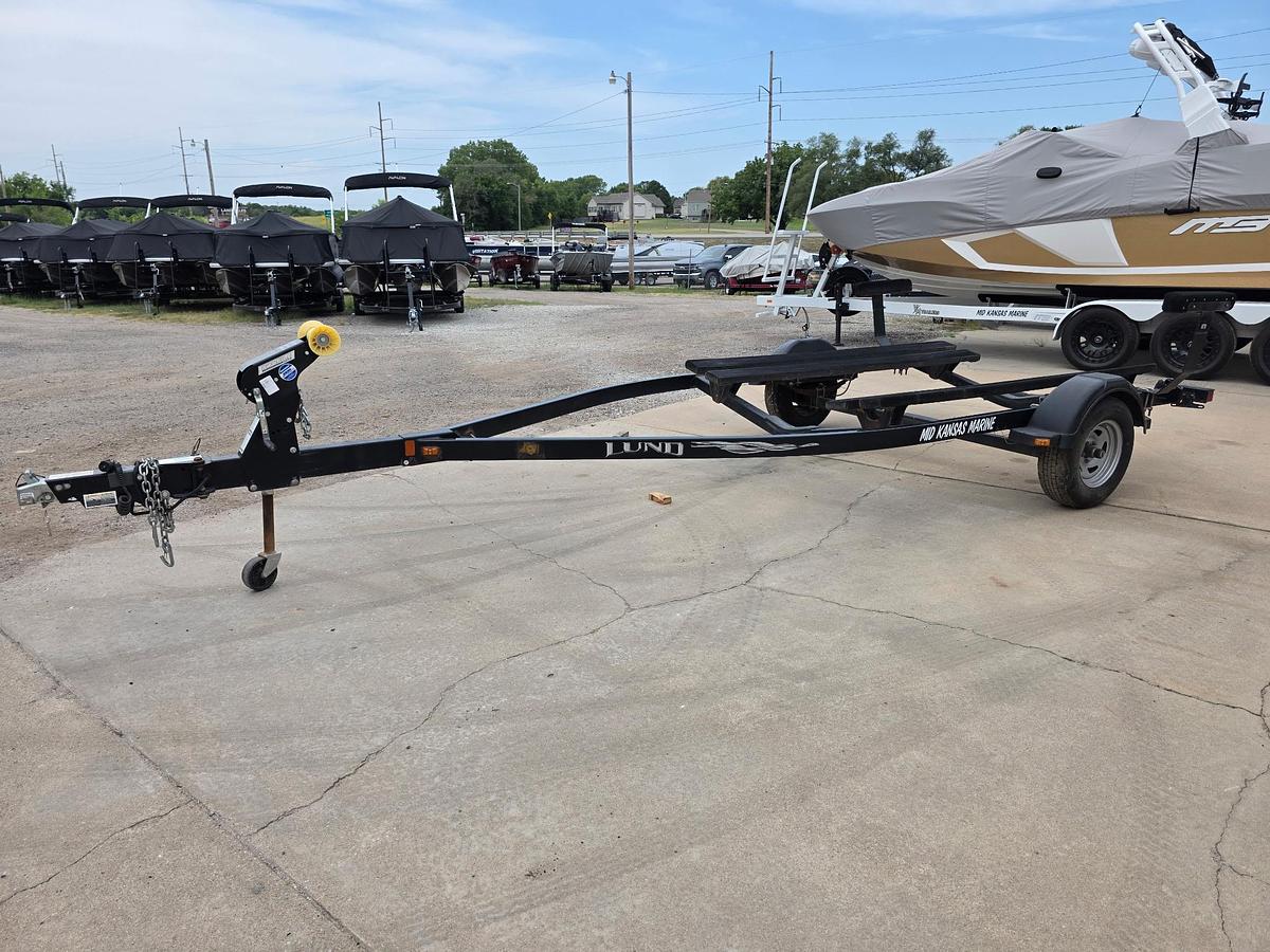 Used 2013 Shoreland'r Single axle