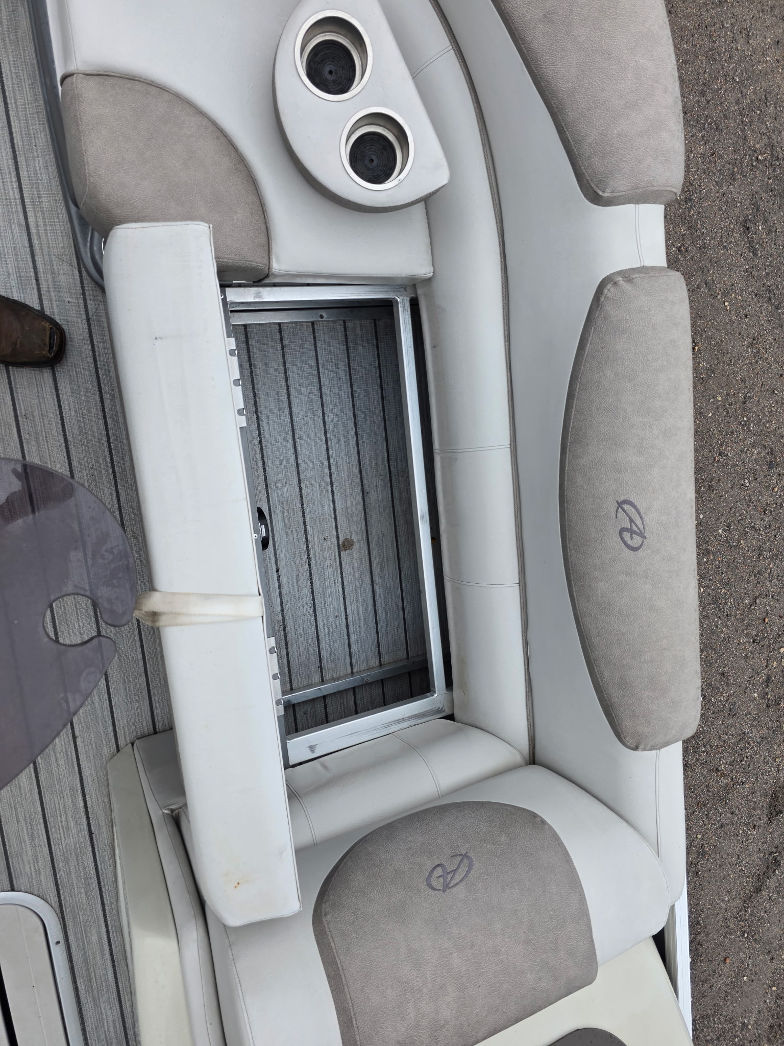 Used 2019 Avalon 2385 Catalina Rear Fish