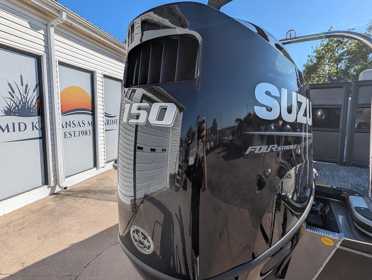 2027 Bentley Pontoons Bolt 223