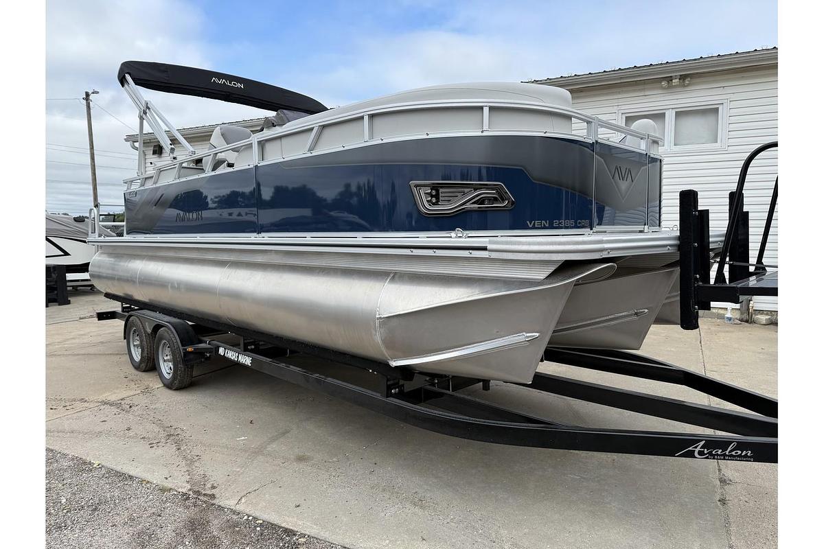 2026 Avalon 2385 Venture 85 Cruise Rear Bench