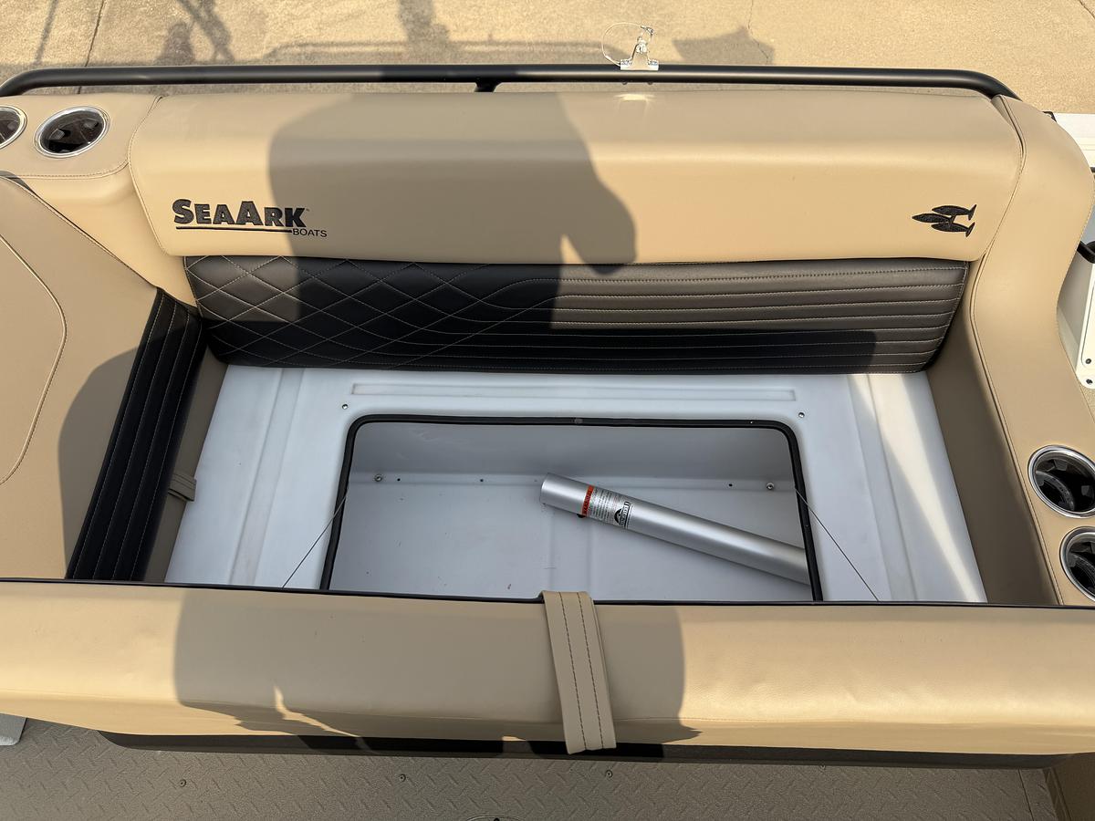 2027 SeaArk Easy 200