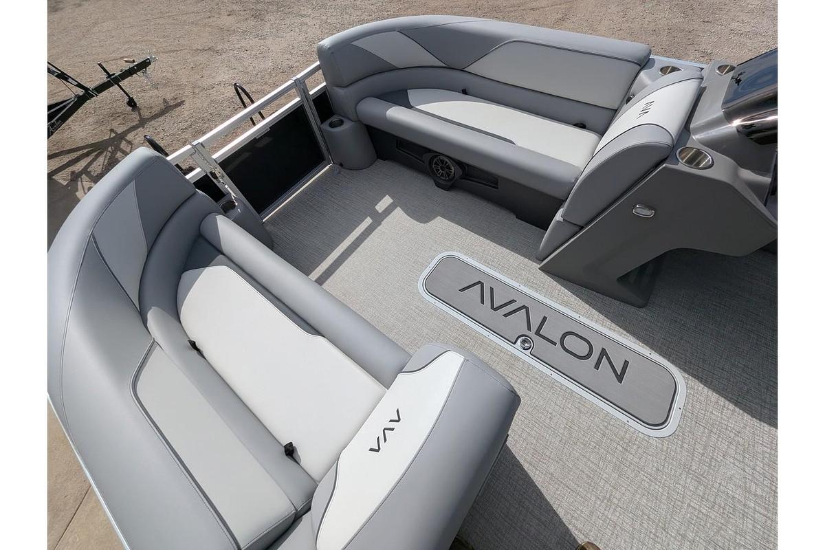 2026 Avalon 2385 Venture 85 Versatile Rear Bench