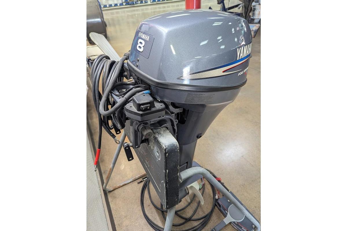 Used 2004 Yamaha T8PLRC
