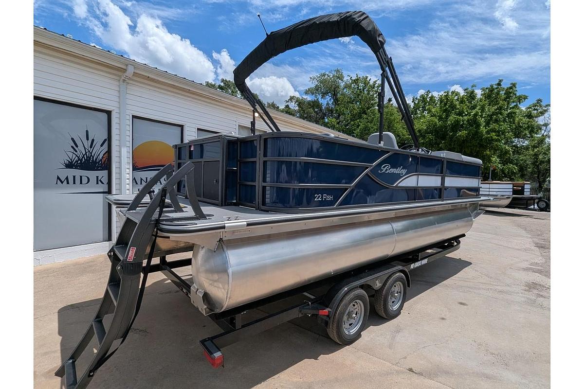 2026 Bentley Pontoons Fish 220 Fish N Cruise