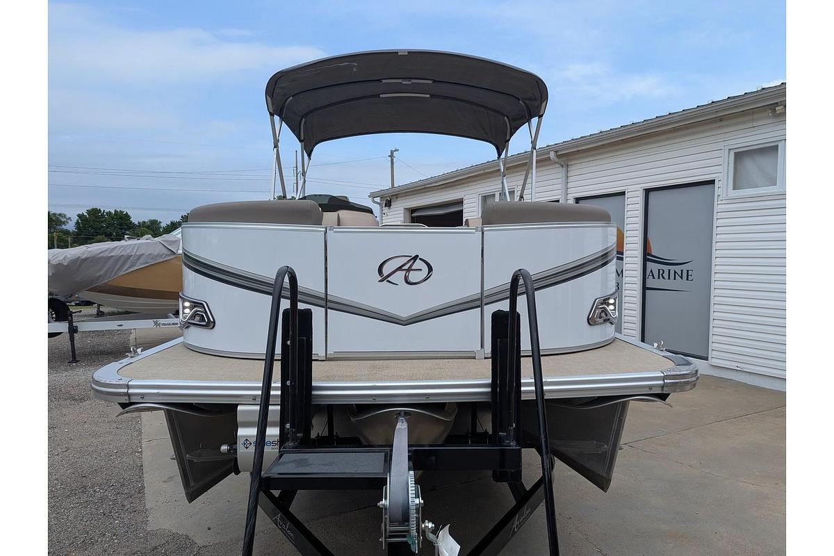 Used 2022 Avalon 2285 LSZ Cruise Rear Bench
