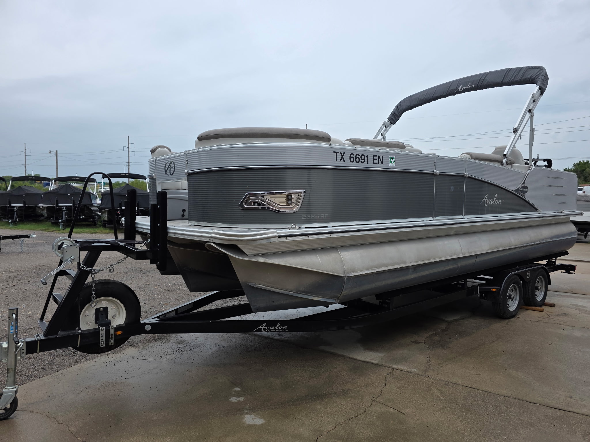 Used 2019 Avalon 2385 Catalina Rear Fish