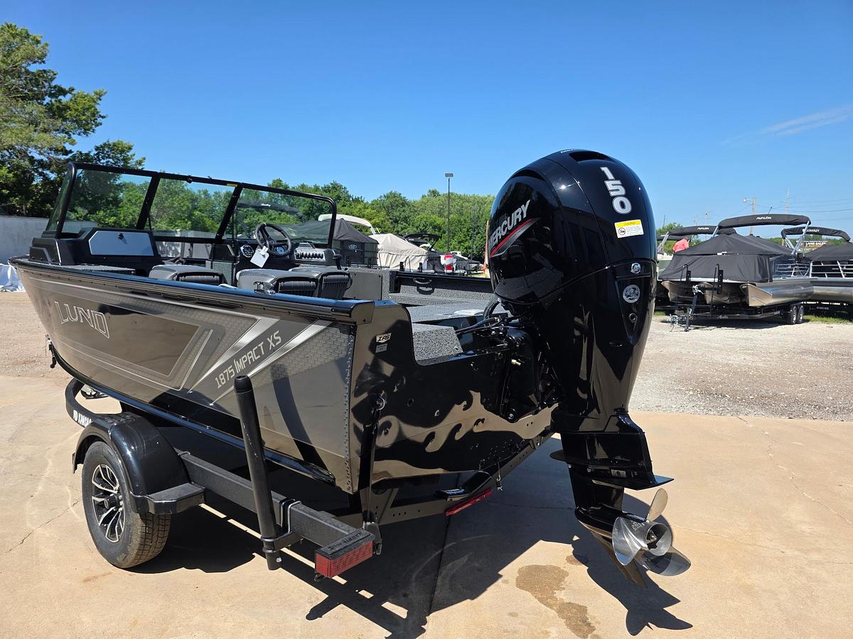 2027 Lund 1875 Impact XS Sport