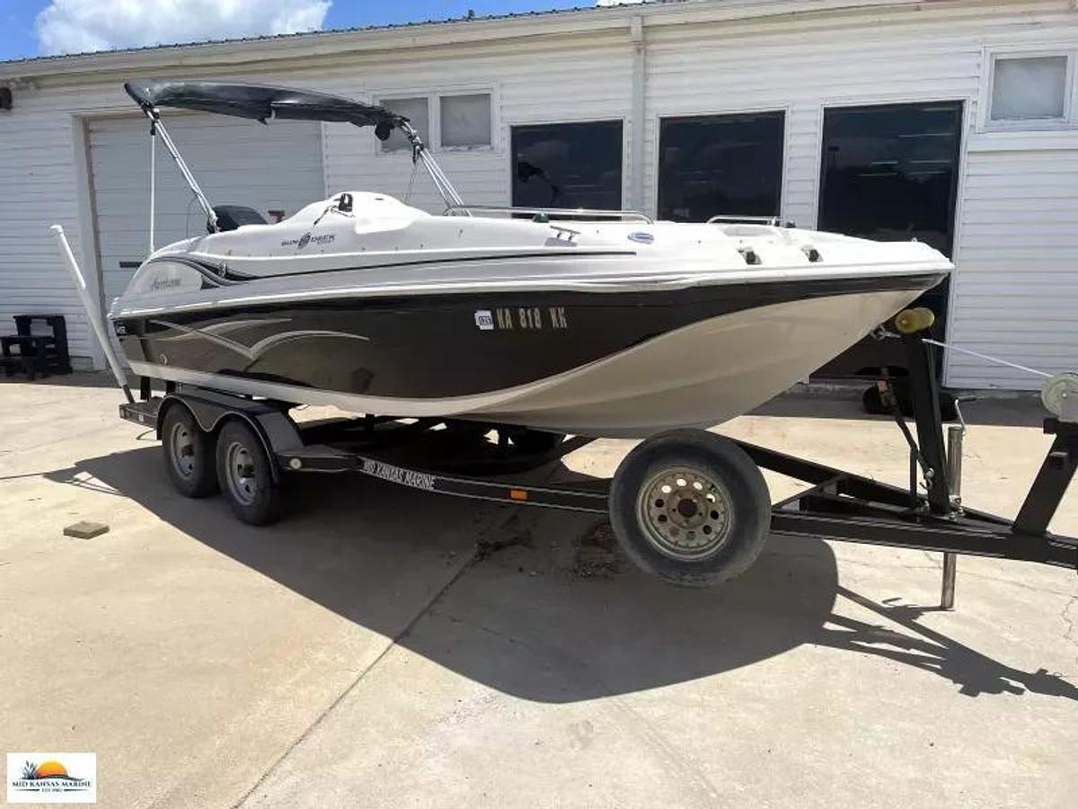 Used 2010 Hurricane Sundeck Sport 188 OB