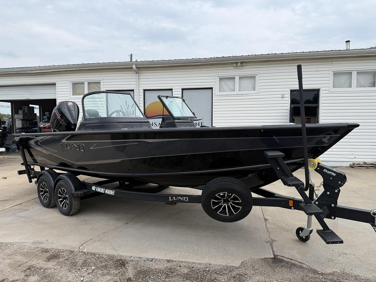 2027 Lund 2075 Impact XS Sport