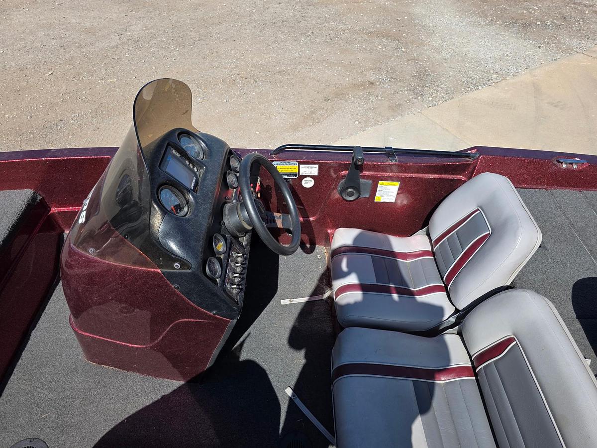 Used 1996 Stratos 268 SC