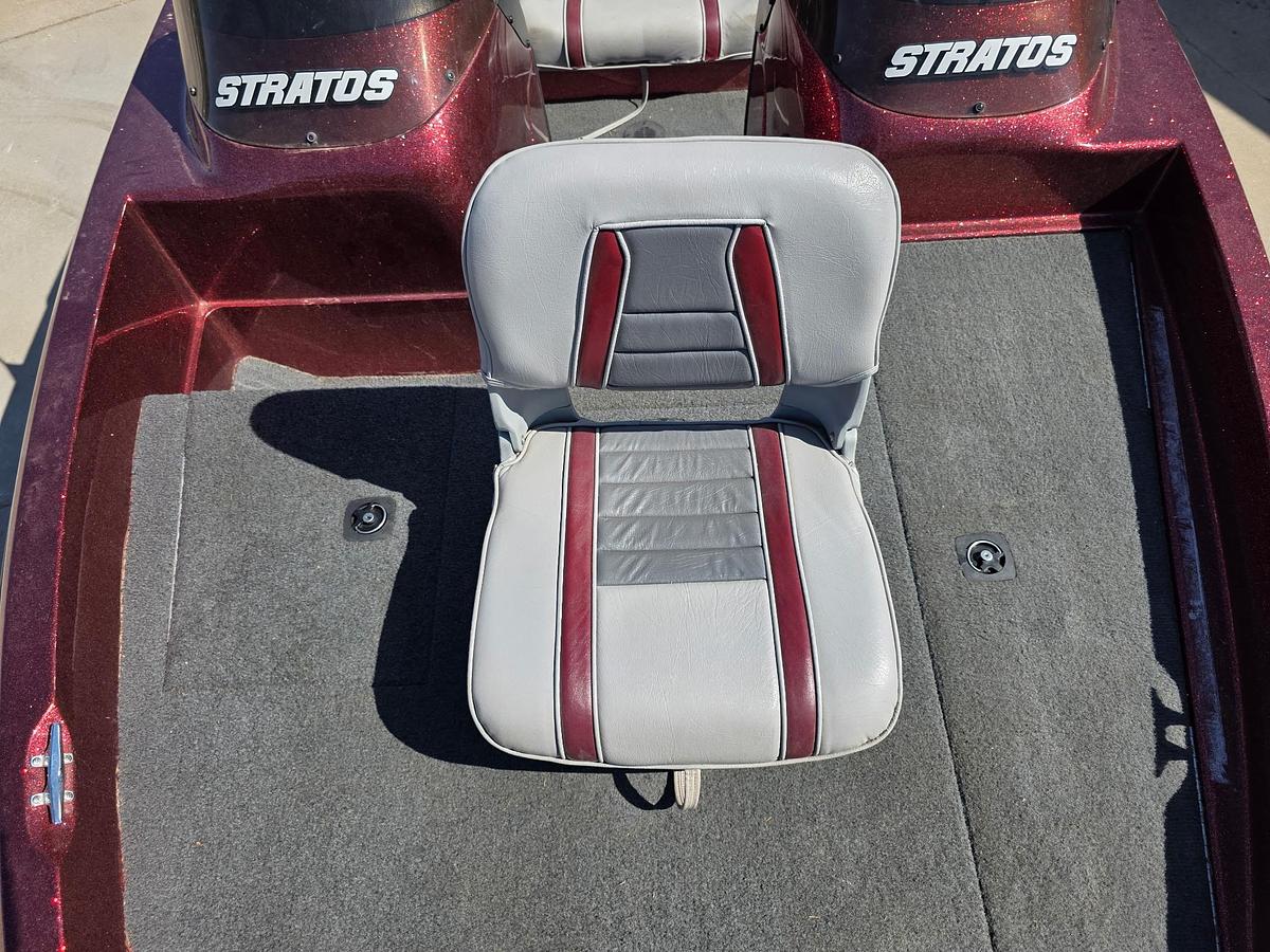 Used 1996 Stratos 268 DC