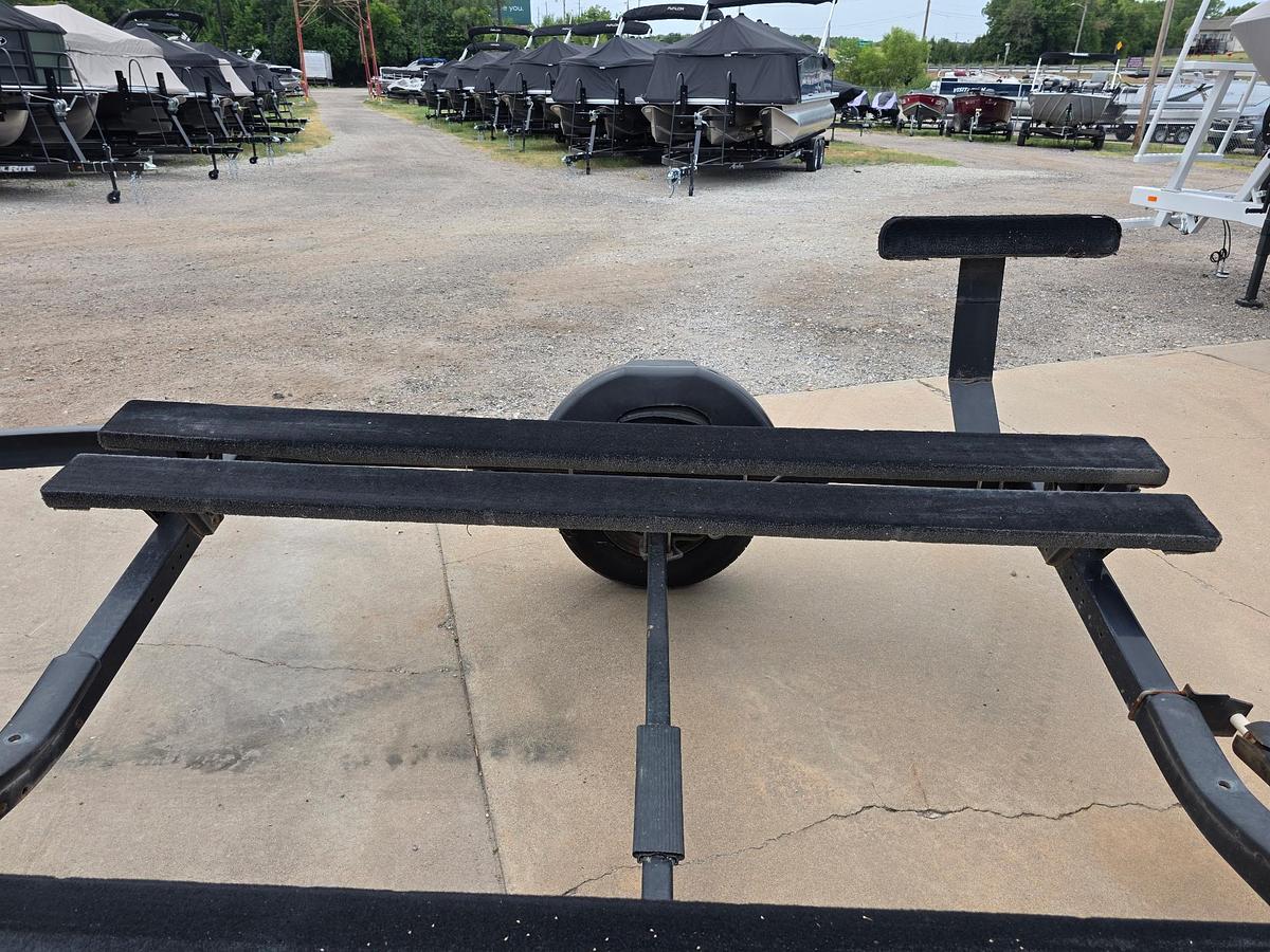 Used 2013 Shoreland'r Single axle