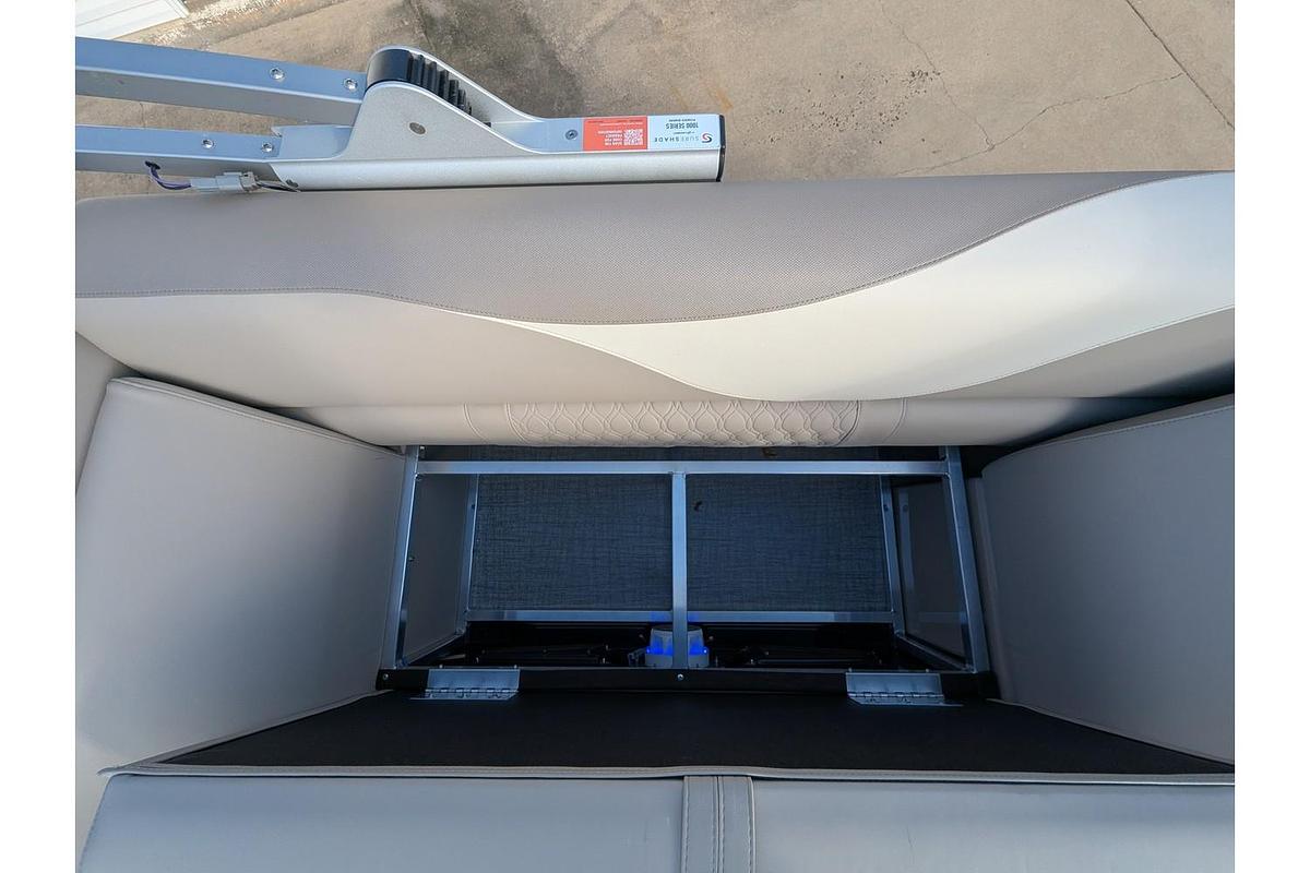 2026 Avalon 2385 LSZ Elite Windshield