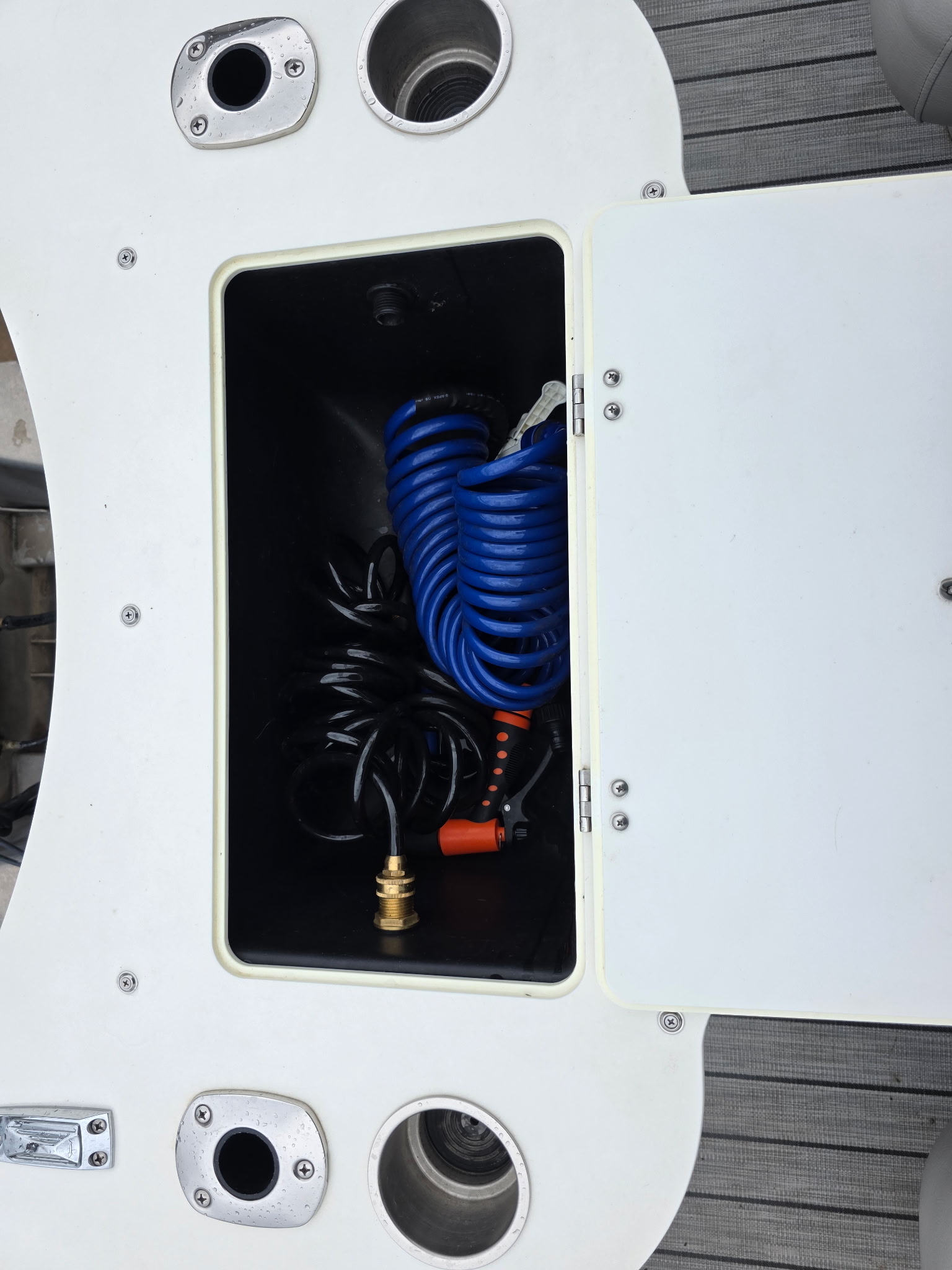 Used 2019 Avalon 2385 Catalina Rear Fish