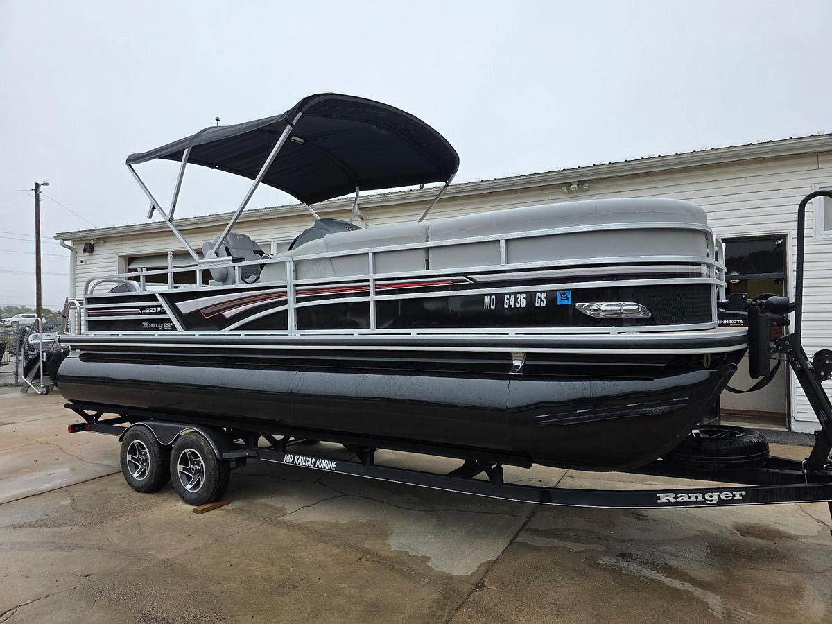 Used 2023 Ranger RP 223 FC Tritoon