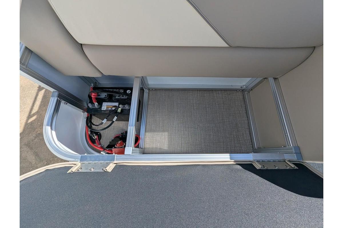 2026 Avalon 2175 Venture Cruise Rear Bench