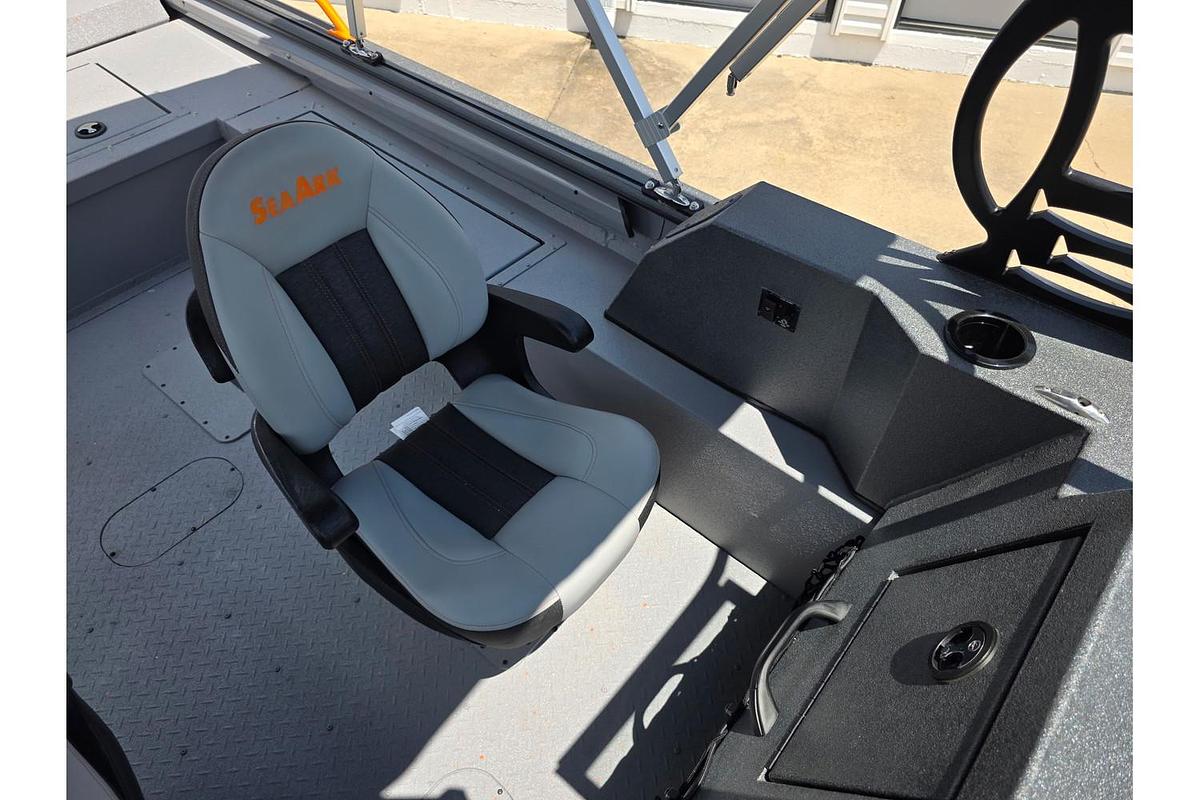 2027 SeaArk Procat 200
