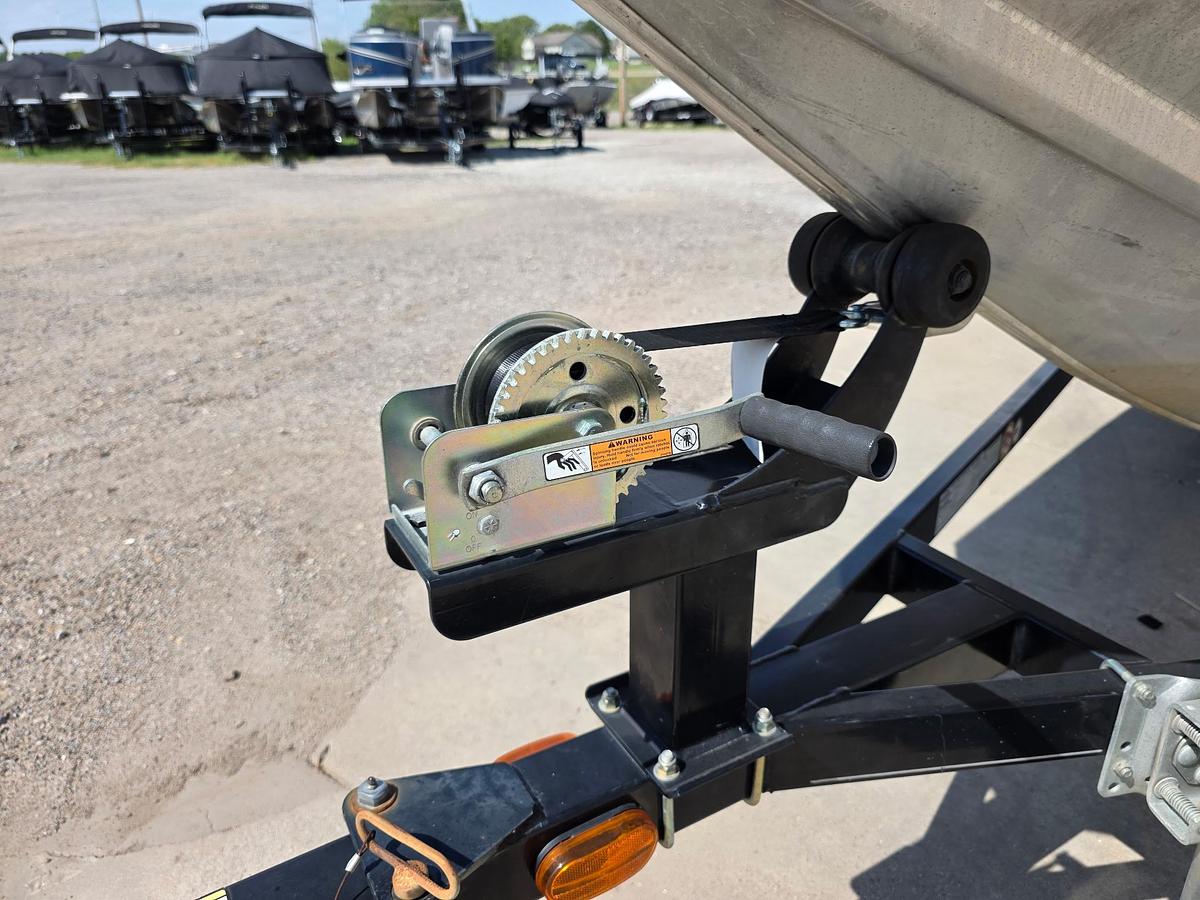 Used 2011 Tracker Pro Crappie 175