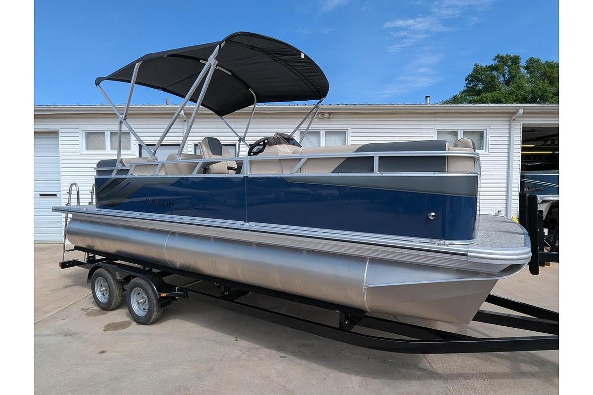 2026 Avalon 2180 Venture Quad Lounger
