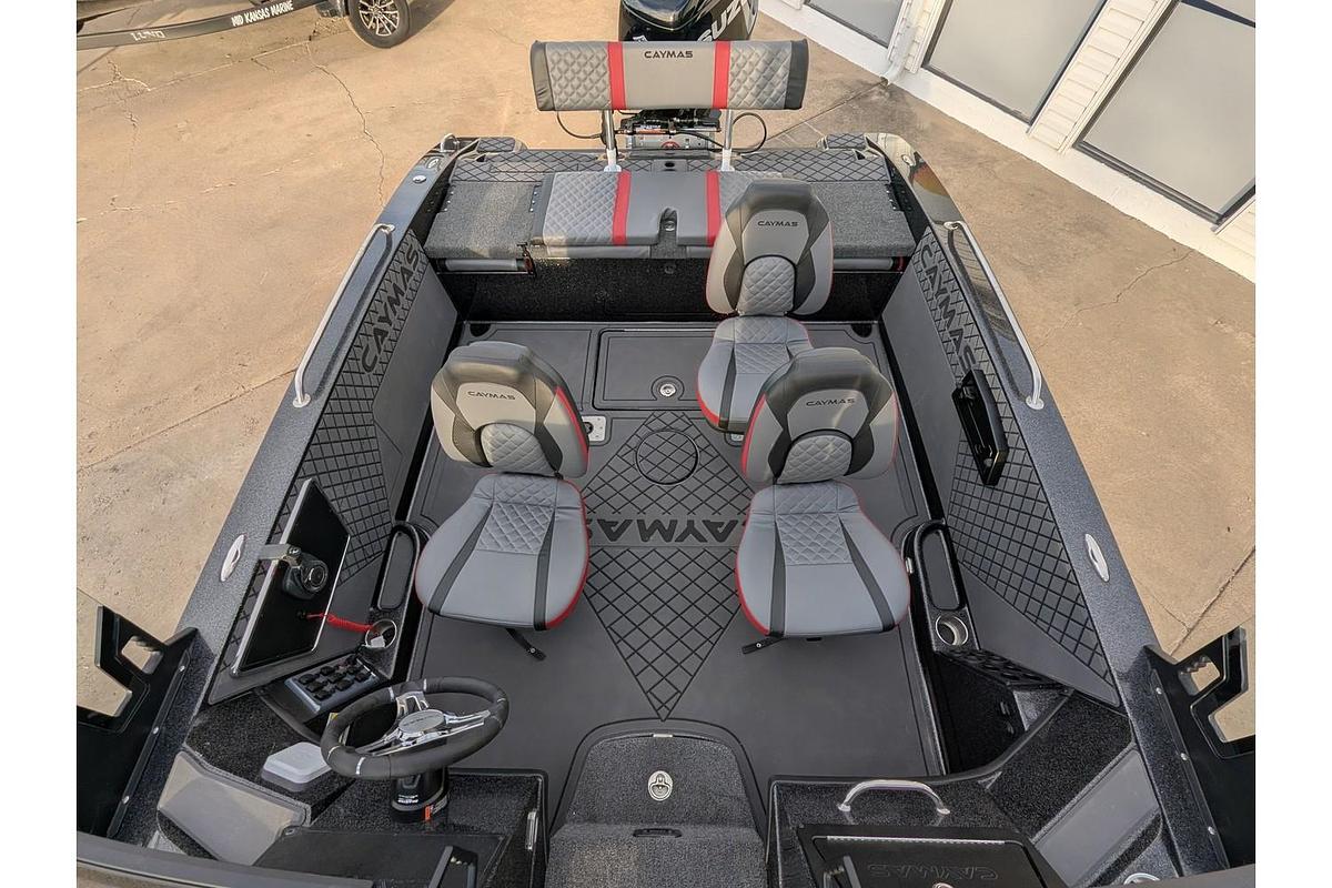 2026 Caymas Boats DV19