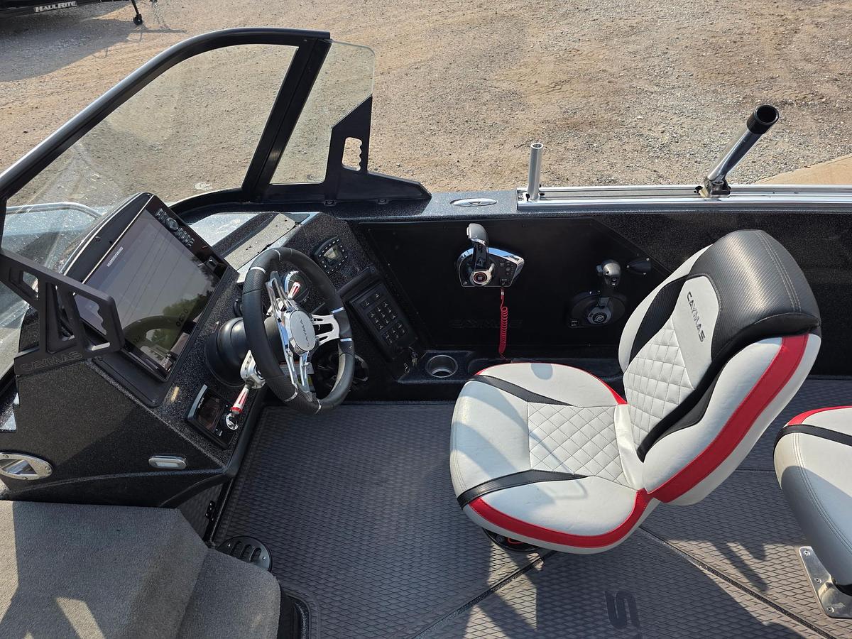 Used 2023 Caymas DV 22
