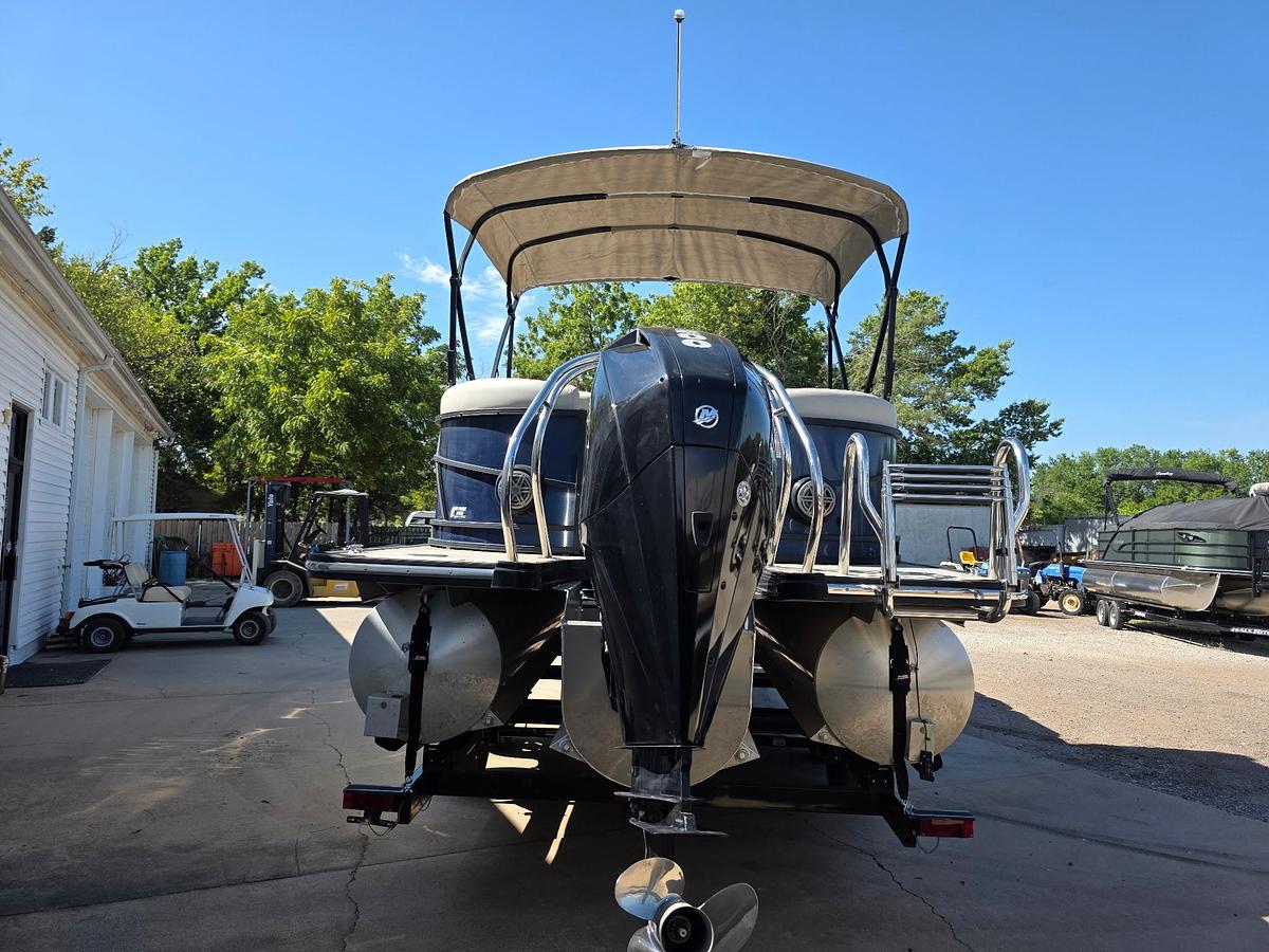 Used 2021 Starcraft SLS 3 Tritoon