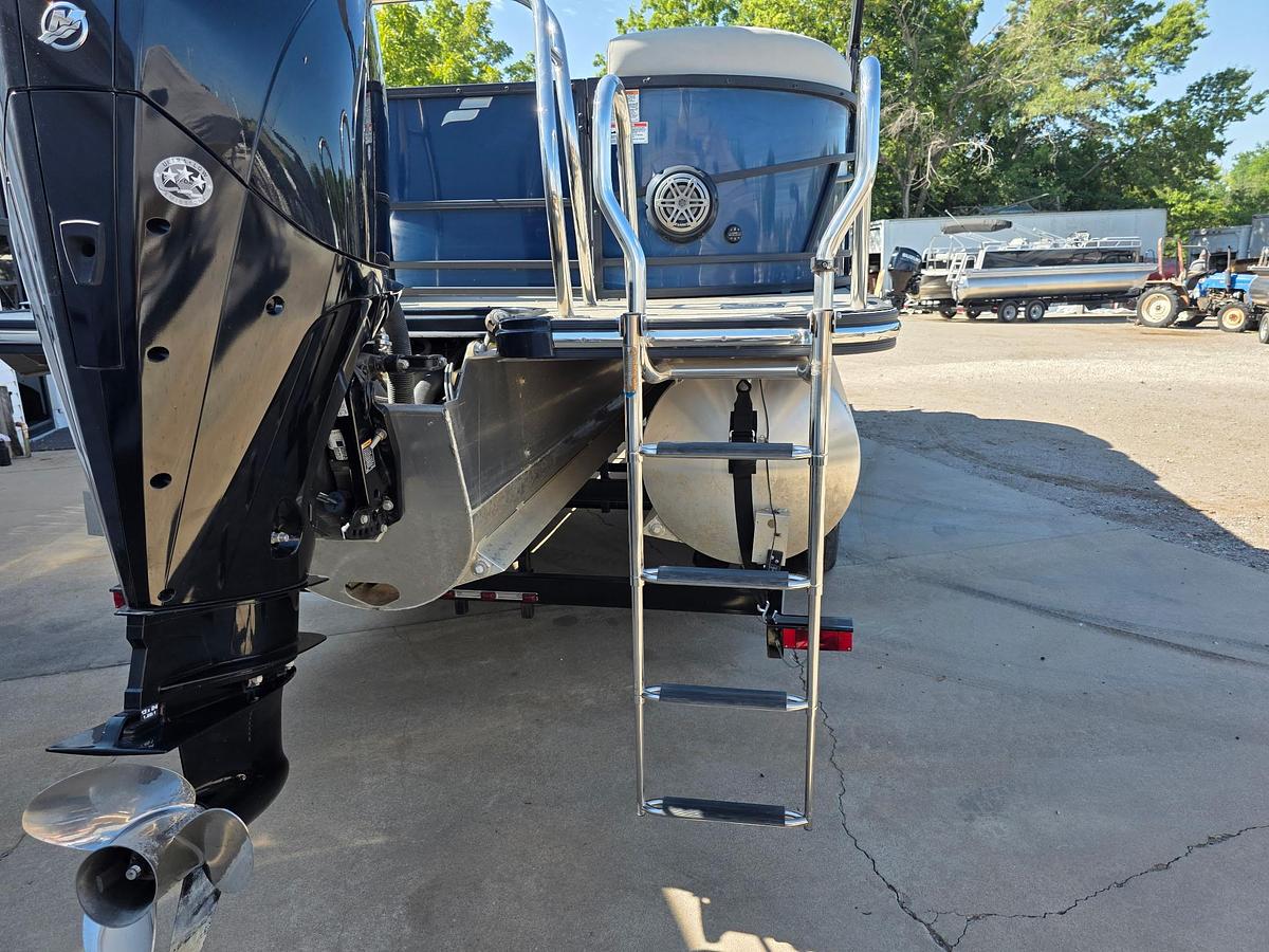 Used 2021 Starcraft SLS 3 Tritoon