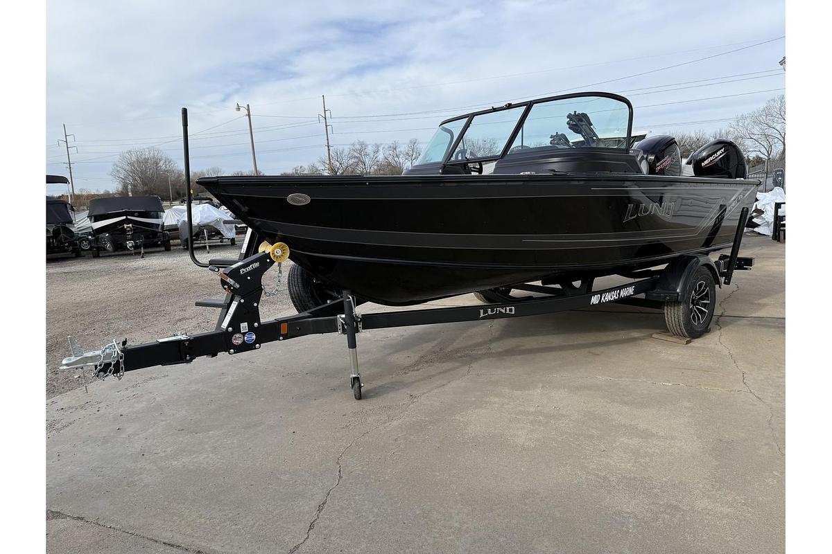 2026 Lund 1775 Impact XS