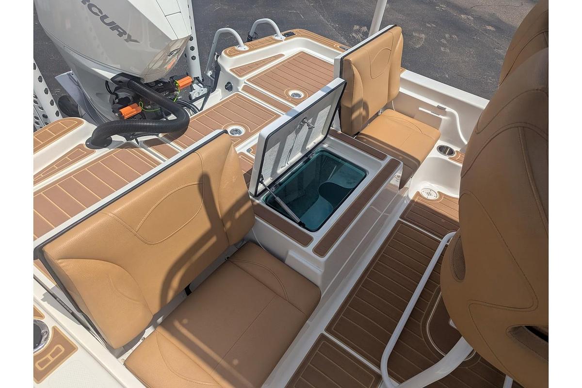 Used 2018 Epic Boats 22 Bay